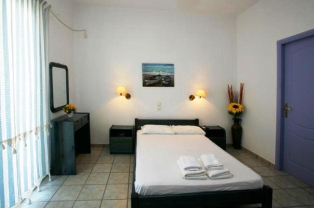 Soula Rooms Тинос Стая снимка