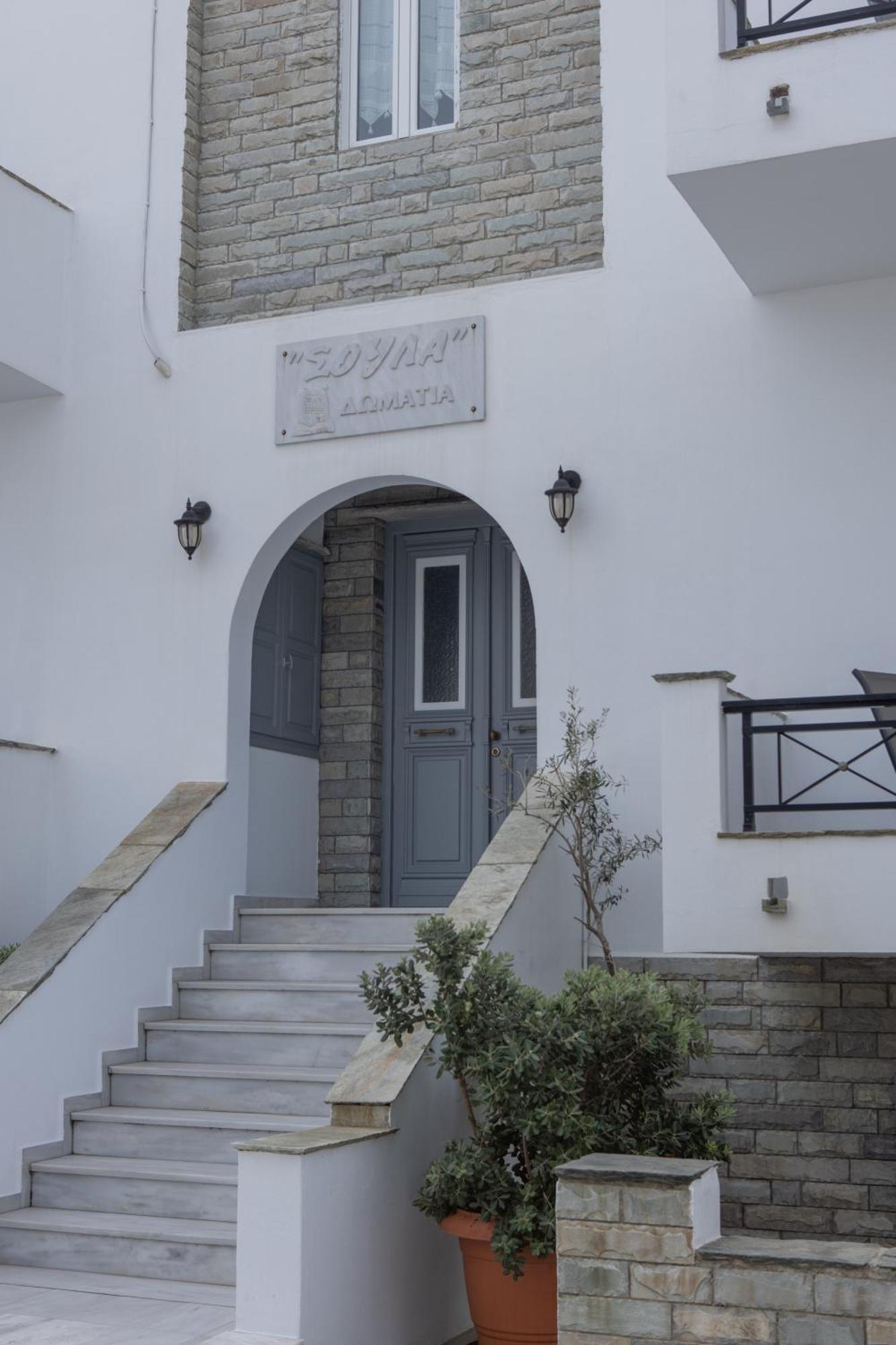 Soula Rooms Тинос Екстериор снимка