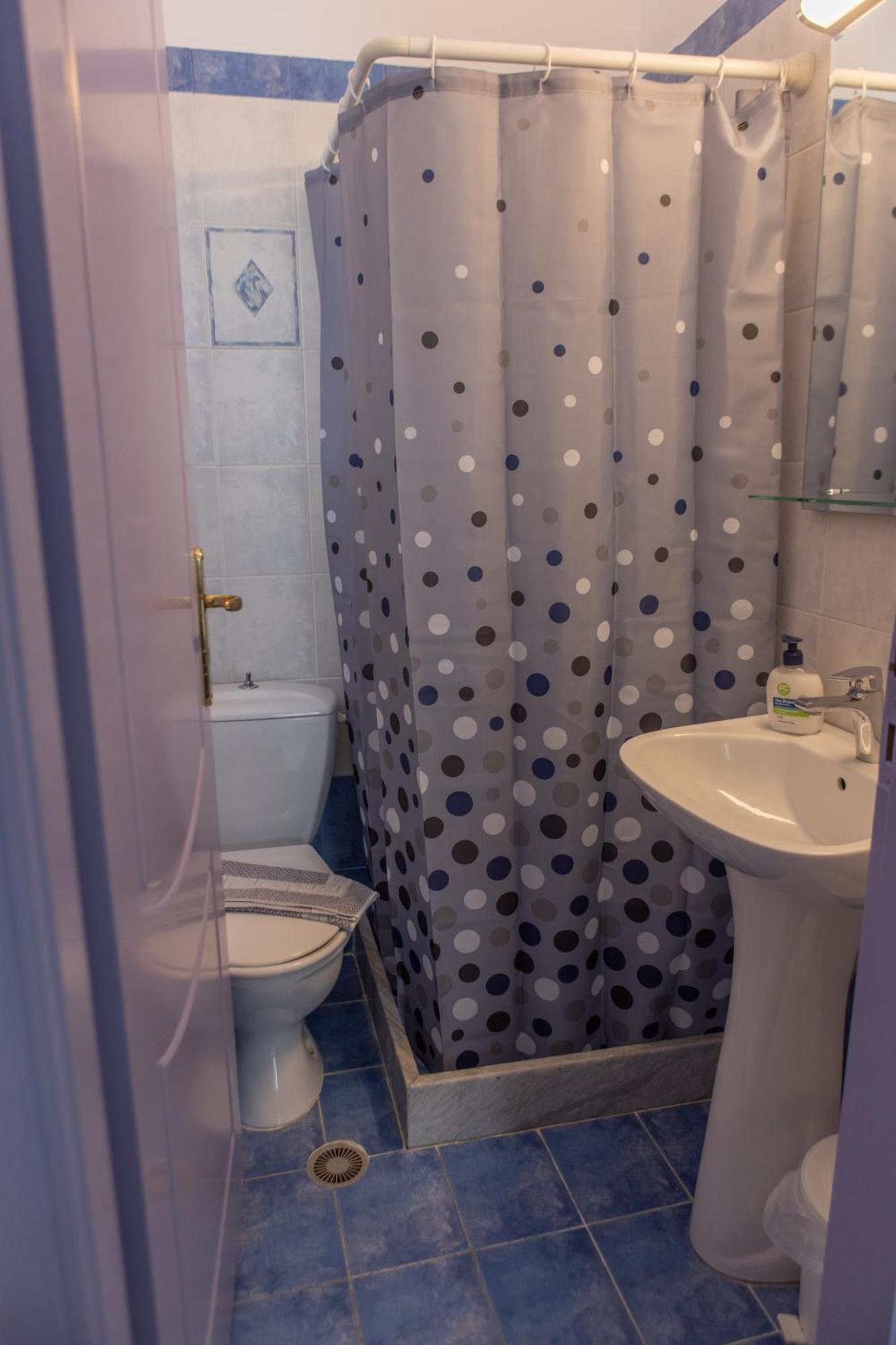 Soula Rooms Тинос Екстериор снимка